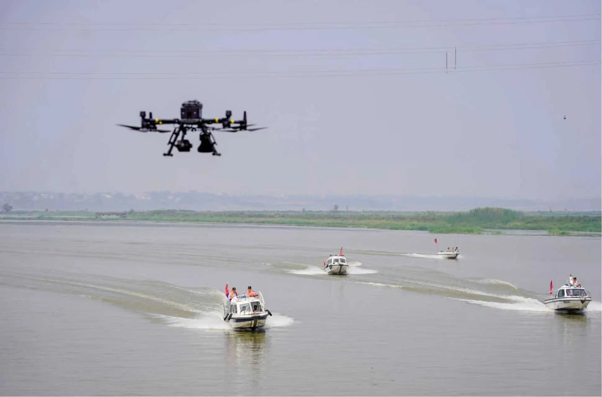沿江禁捕巡检场景